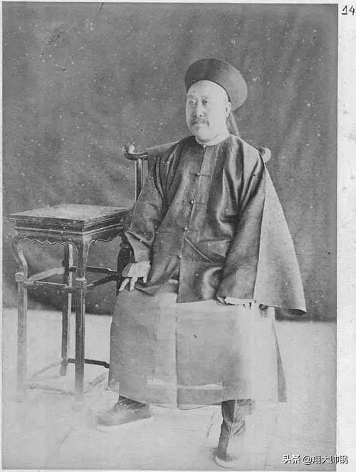 人物传记李鸿章,左宗棠人物志