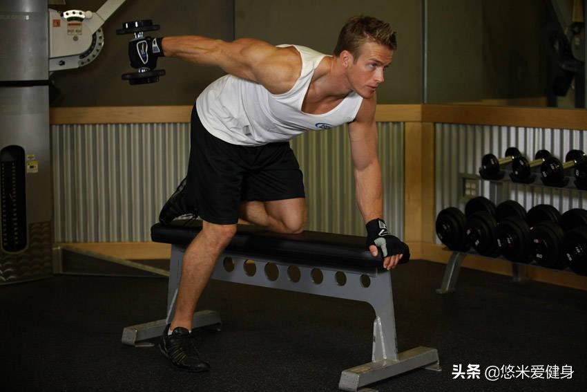 手臂臂围训练方法,增加臂围最有效的动作