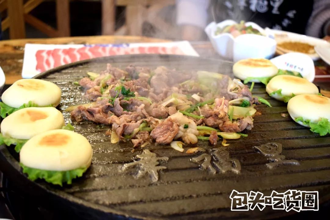 列入非遗的京味炙子烤肉，在包头也能吃到啦！