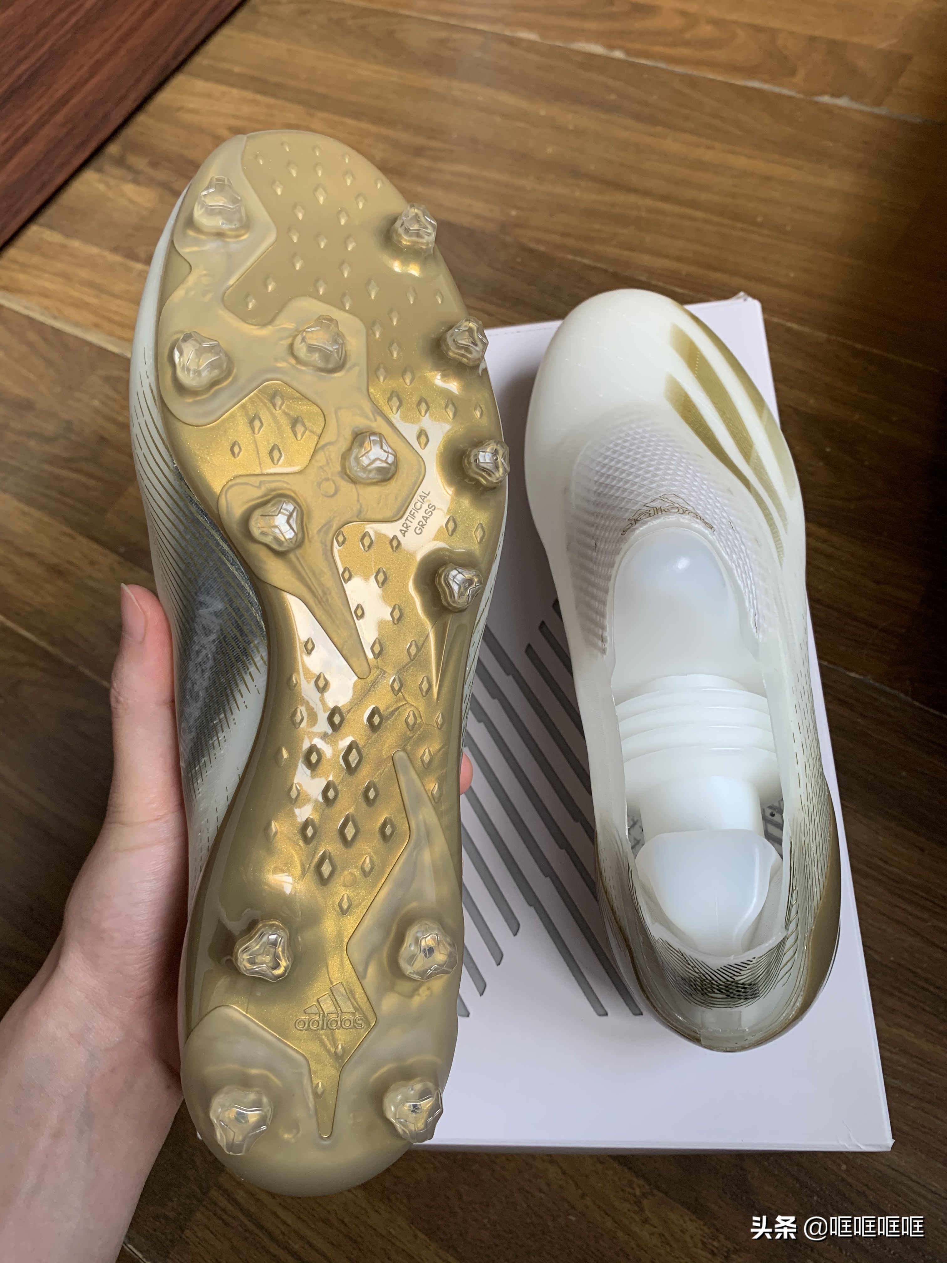快过光速！阿迪达斯XGhosted+超顶级足球鞋入手