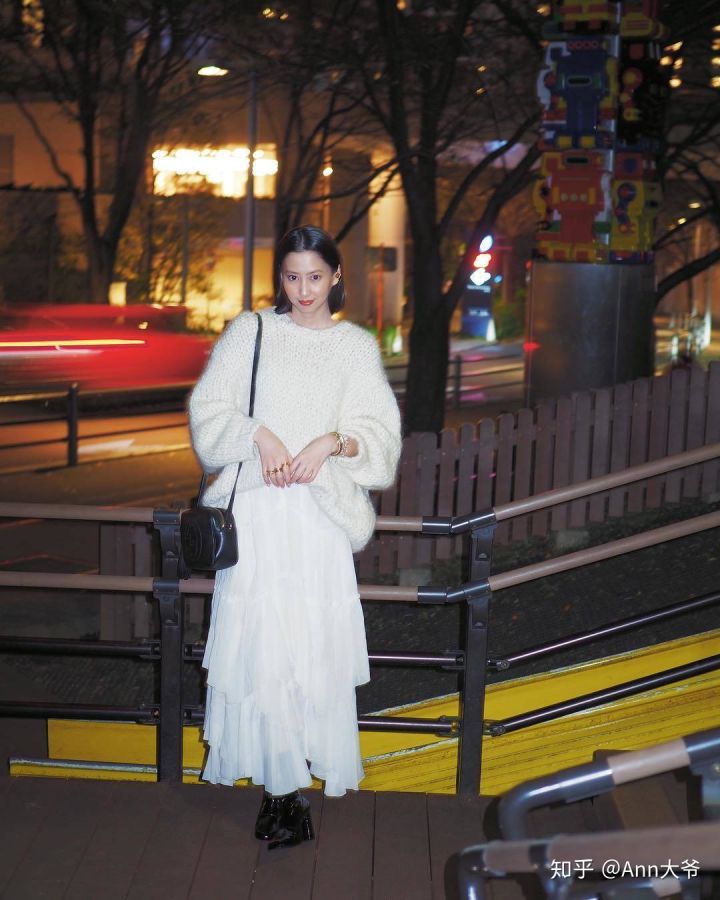 毛衣买多重的版型最好,哪种款式的毛衣比较百搭