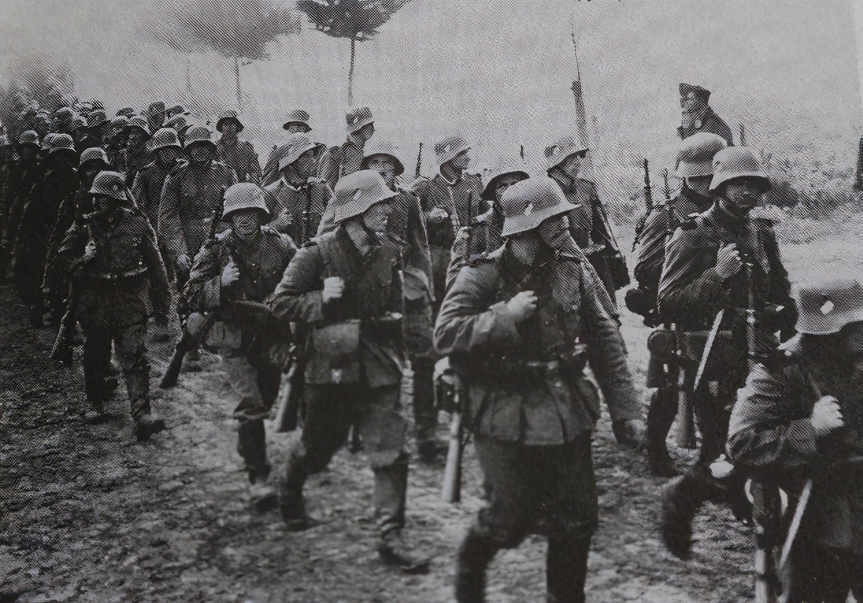 二战波兰被灭但为何还能重建,二战波兰为什么被德军打灭