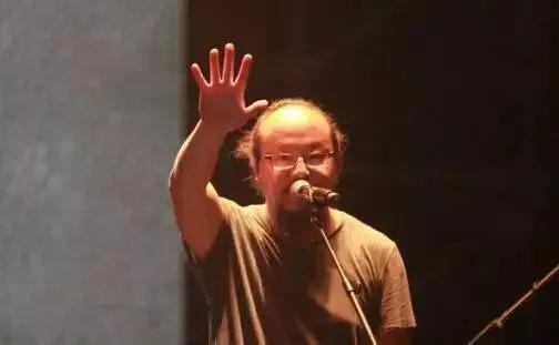 年轻的窦唯与王菲,窦唯为了王菲离开黑豹值得吗