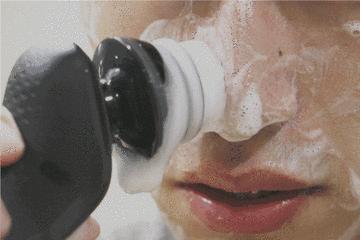 冬天面部角质层薄起皮泛红,换季敏感皮肤泛红脱皮怎么办