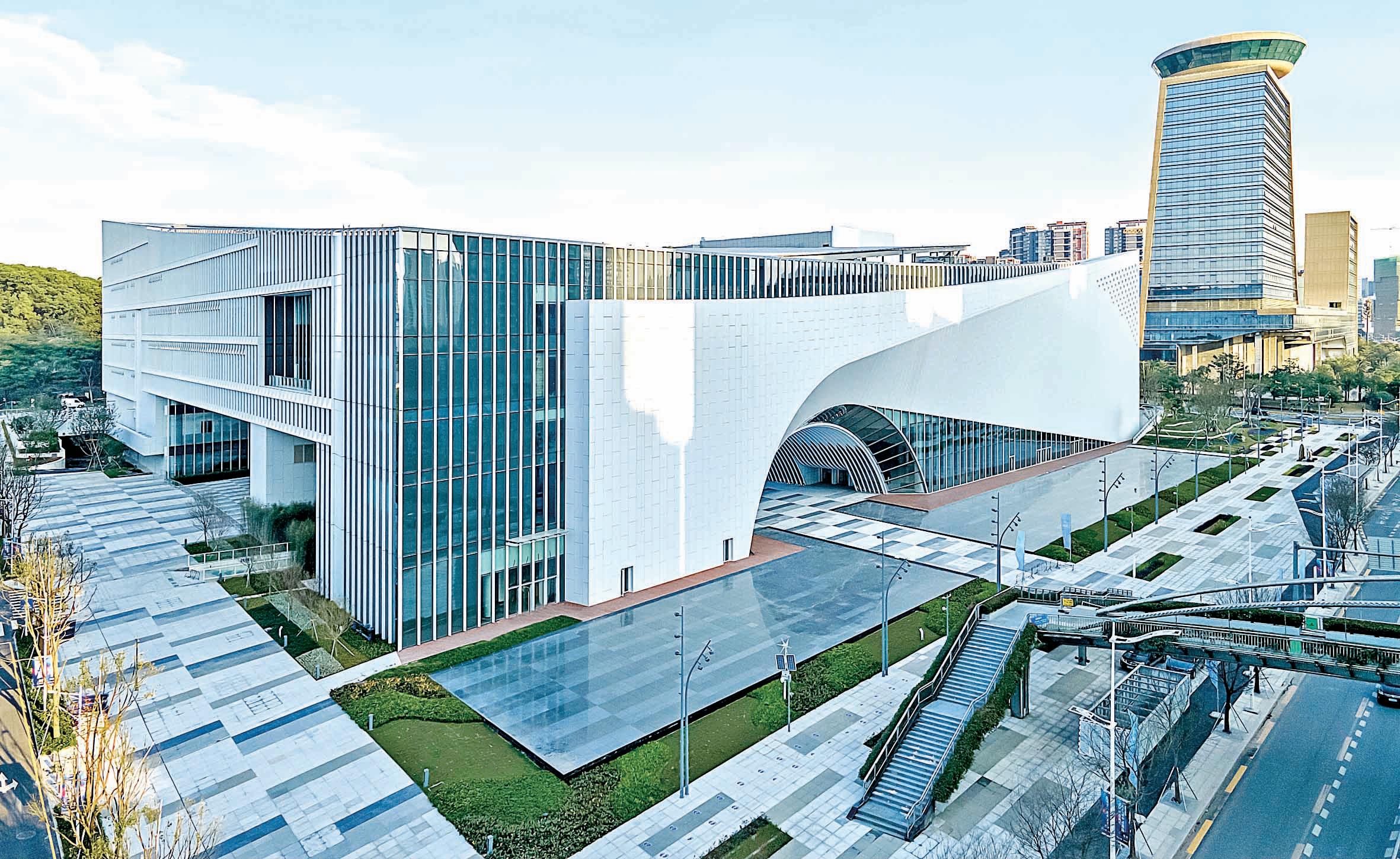 光明区文体之花遍地开科学之城多姿彩