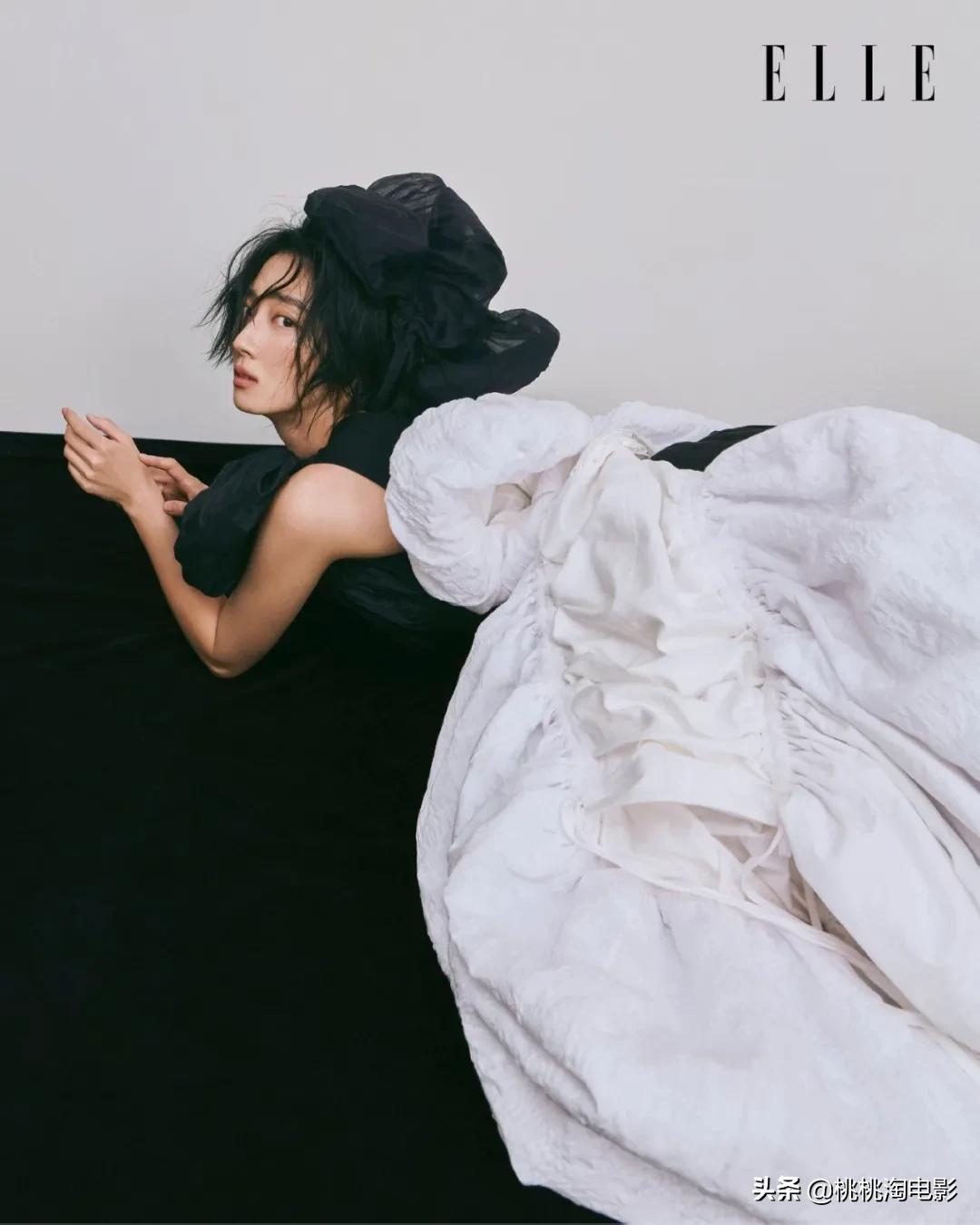 台湾明星桂纶镁时尚写真图片,桂纶镁慵懒生活照