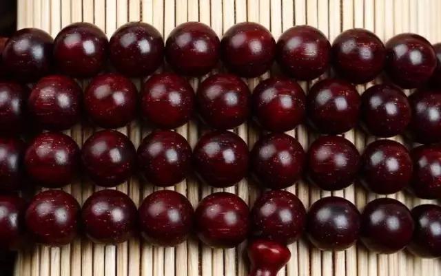 小叶紫檀手串要怎么盘才会亮,小叶紫檀手串怎么盘才正确