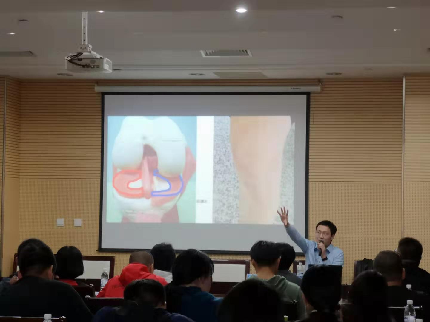 膝盖关节炎腿疼有什么好的方法吗,膝盖关节炎有骨刺怎么治疗