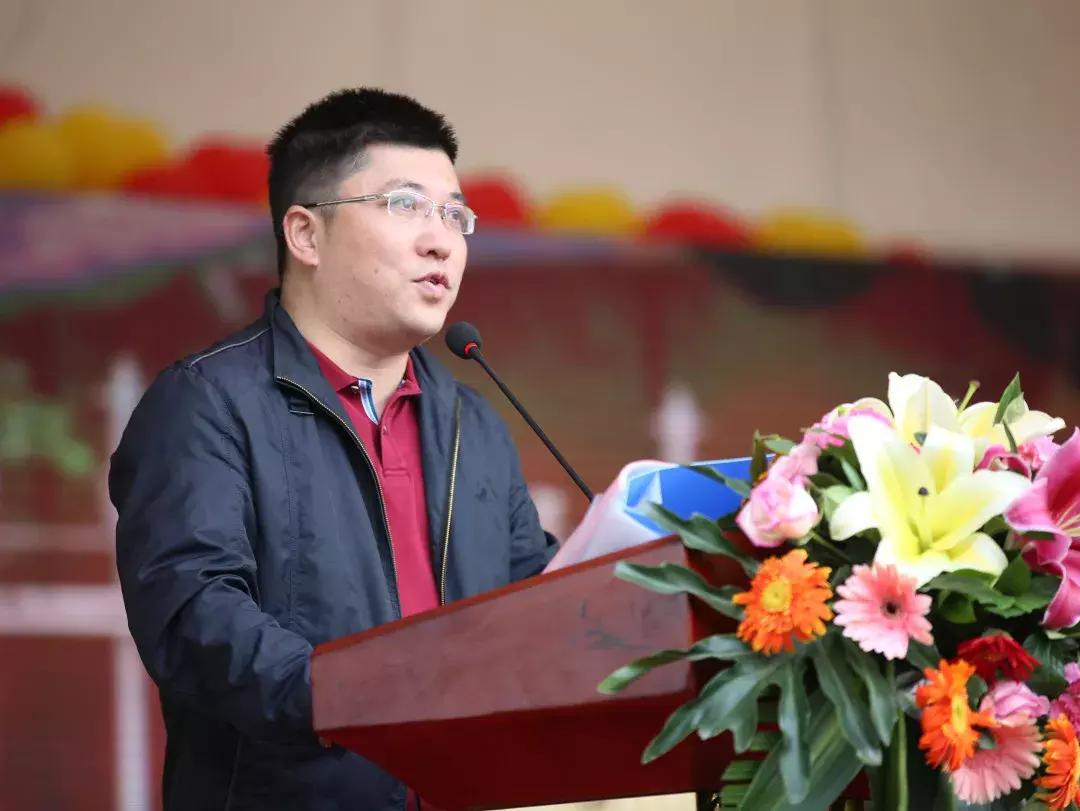 深圳踢足球第一的小学,深圳市足球比较好的小学