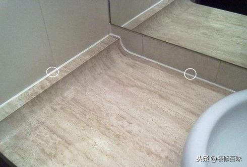 白色的玻璃胶发霉什么原因,家里的玻璃胶发霉怎么办