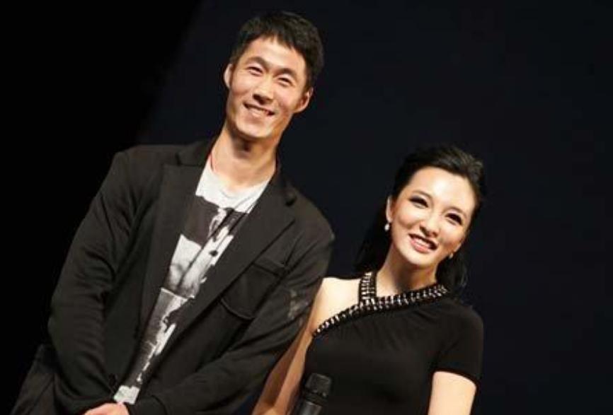 40岁王励勤近照,赵薇王励勤现在私下还有联系吗