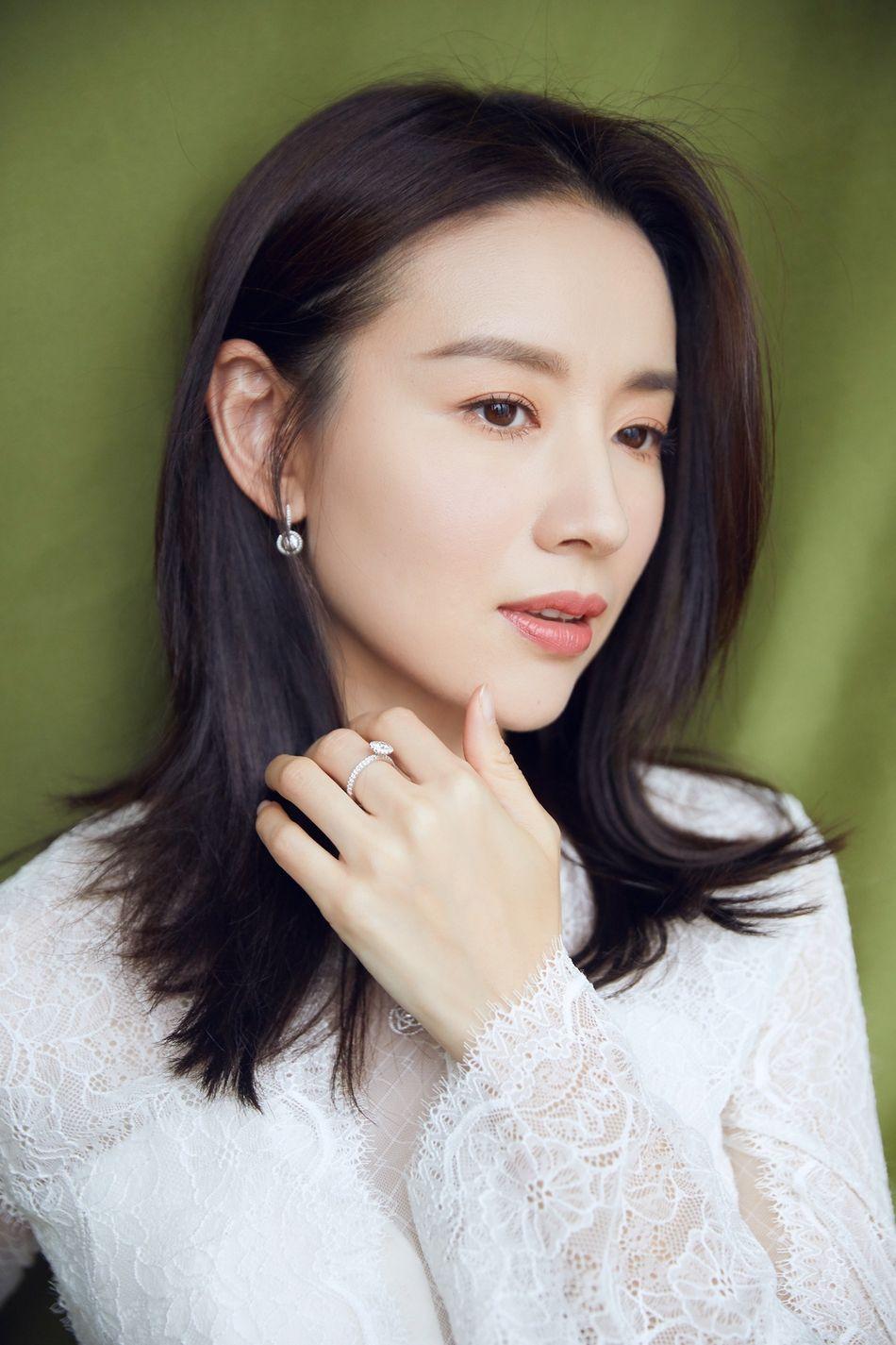 潘粤明董洁王大治事件,潘粤明和董洁现在谁过得好