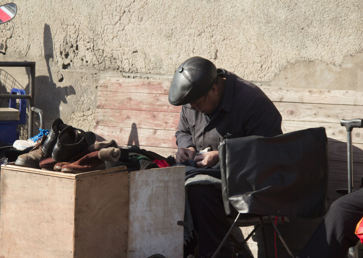 一个老鞋匠,一个小鞋匠的故事