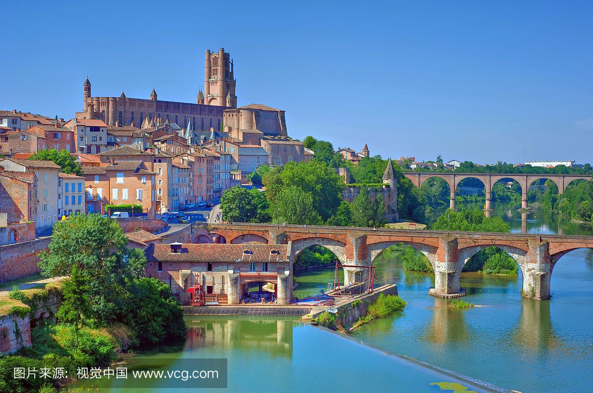 法国比利牛斯山麓的城市,法国城市名称及地理位置
