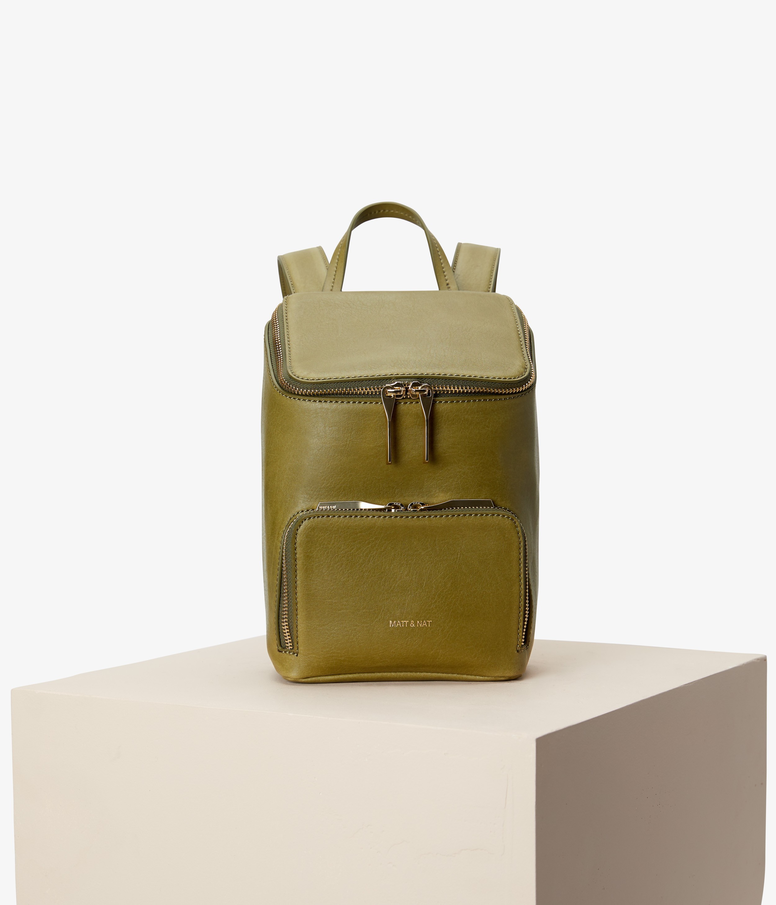 买一个品质好的女士双肩包,小女生适合背的双肩包推荐