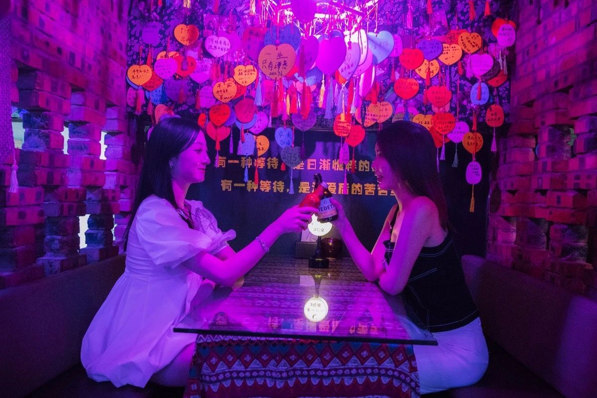 40度高温商场,40度高温商场避暑