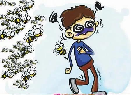 阳台被胡蜂建窝有什么讲究,野蜂在客厅窗户外筑巢是什么征兆