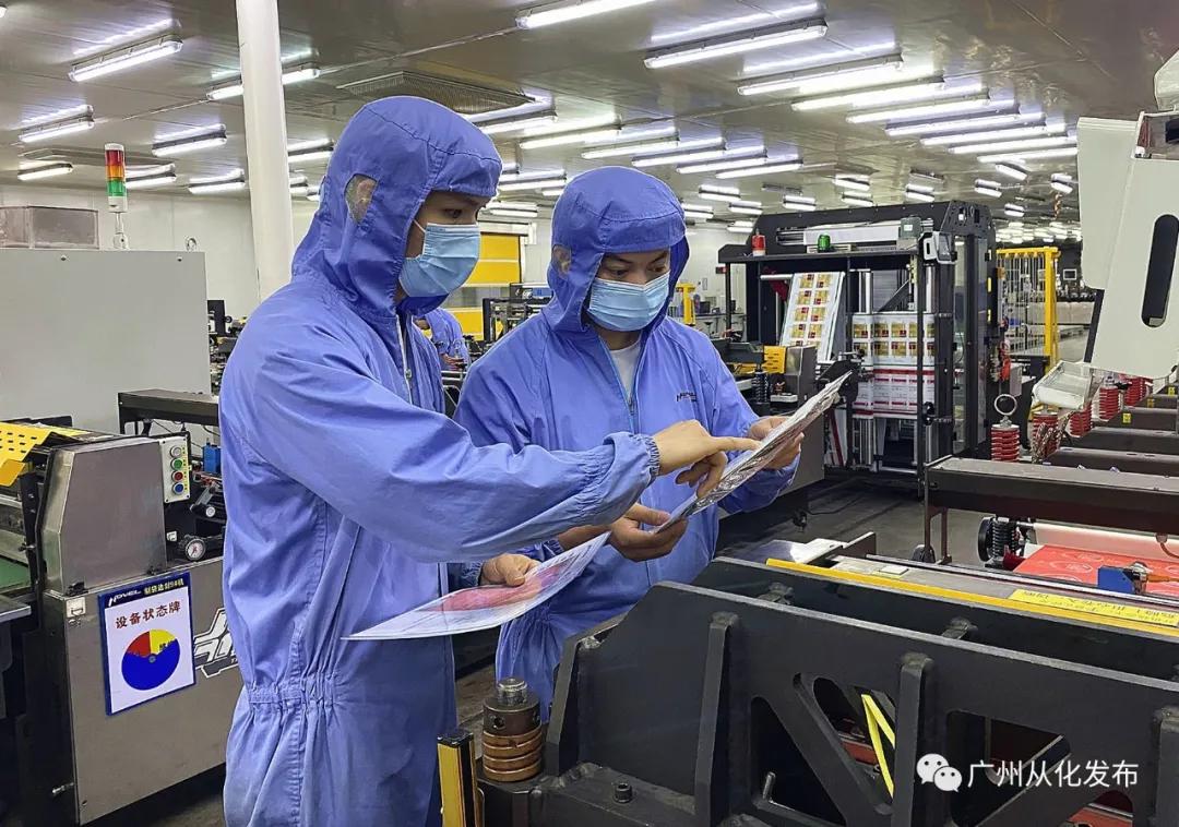 一个小小包装袋，满载他精益求精的工匠精神！