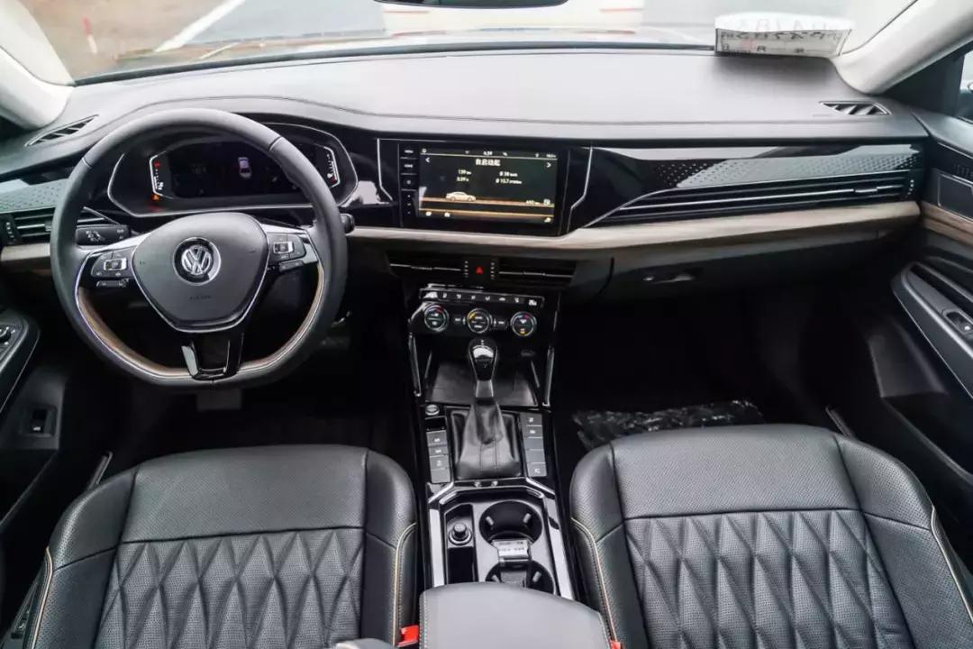 帕萨特330tsi尊贵版实测,帕萨特330豪华版试驾感受