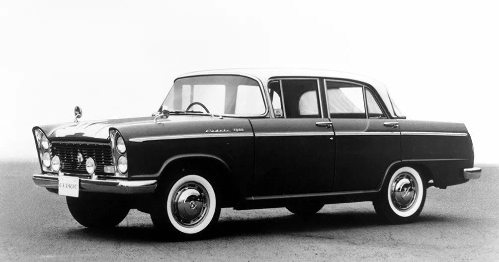 皇冠公爵老款,从豪华车到平民车