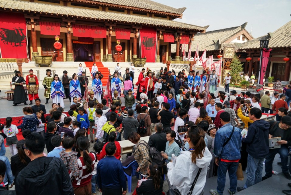 西安穿汉服拍外景的地方推荐,来西安穿汉服看演绎