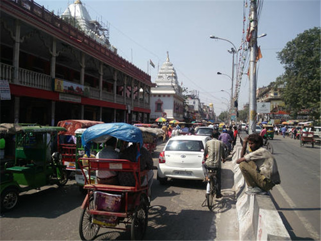 印度新德里和新一线城市成都对比,印度真觉得孟买比上海好吗