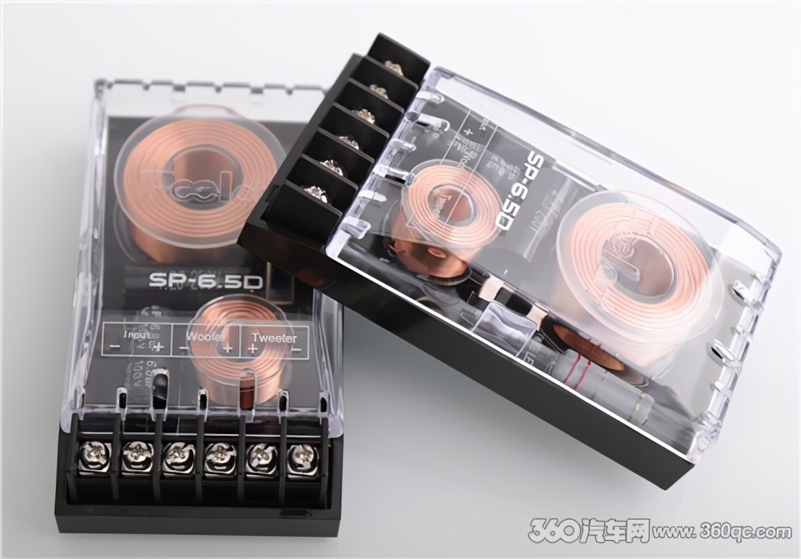 新生代车友追求快节奏听感芬朗SP-6.5D碳纤维两分频正好