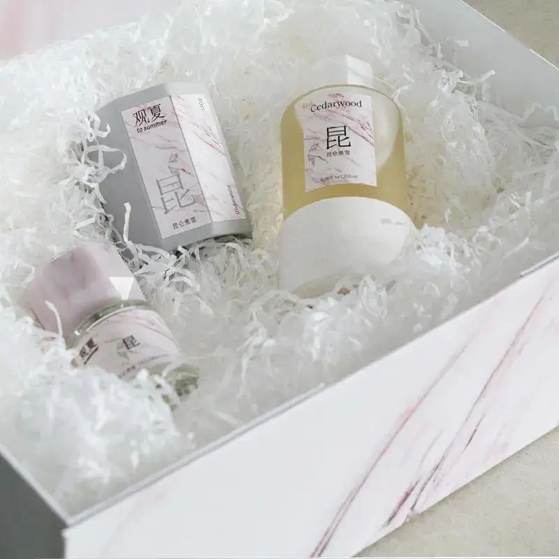 兰蔻七夕限定口红多少钱,兰蔻化妆品七夕限定礼盒