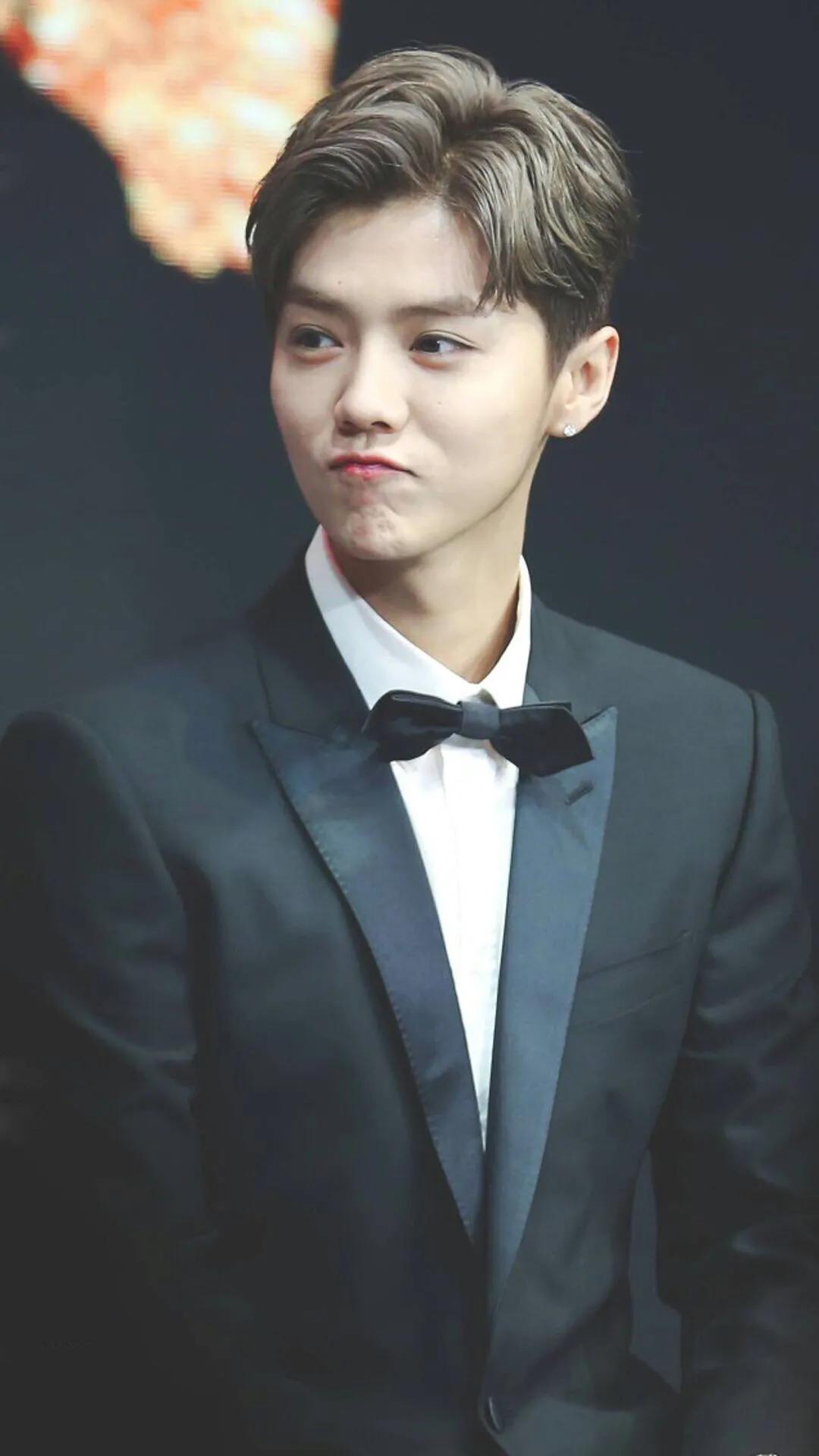 壁纸鹿晗吴世勋,壁纸鹿晗图片百度