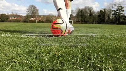 实战简单过人技巧,双变向过人如何做到精髓