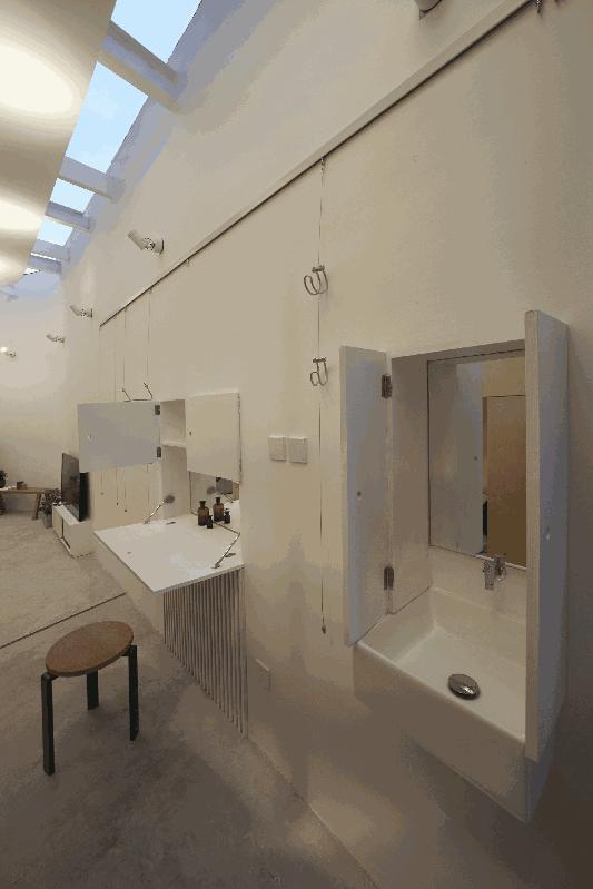 北京40㎡夹缝学区房挤下6口人，准备生二胎，女婿只能睡折叠床