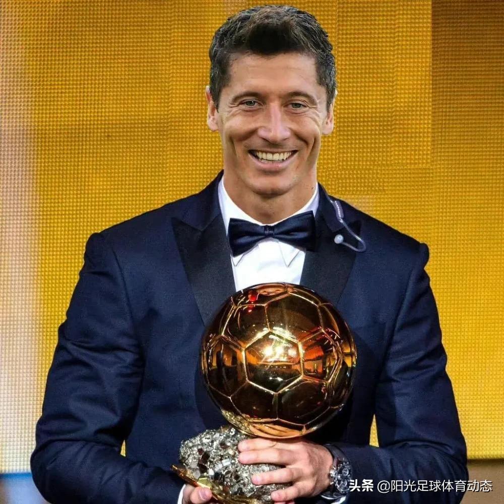 莱万欧冠帽子戏法全纪录,莱万获得过金球奖吗