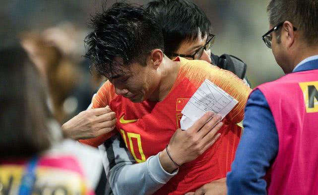 你为什么喜欢足球这项运动,你为什么喜欢足球呢