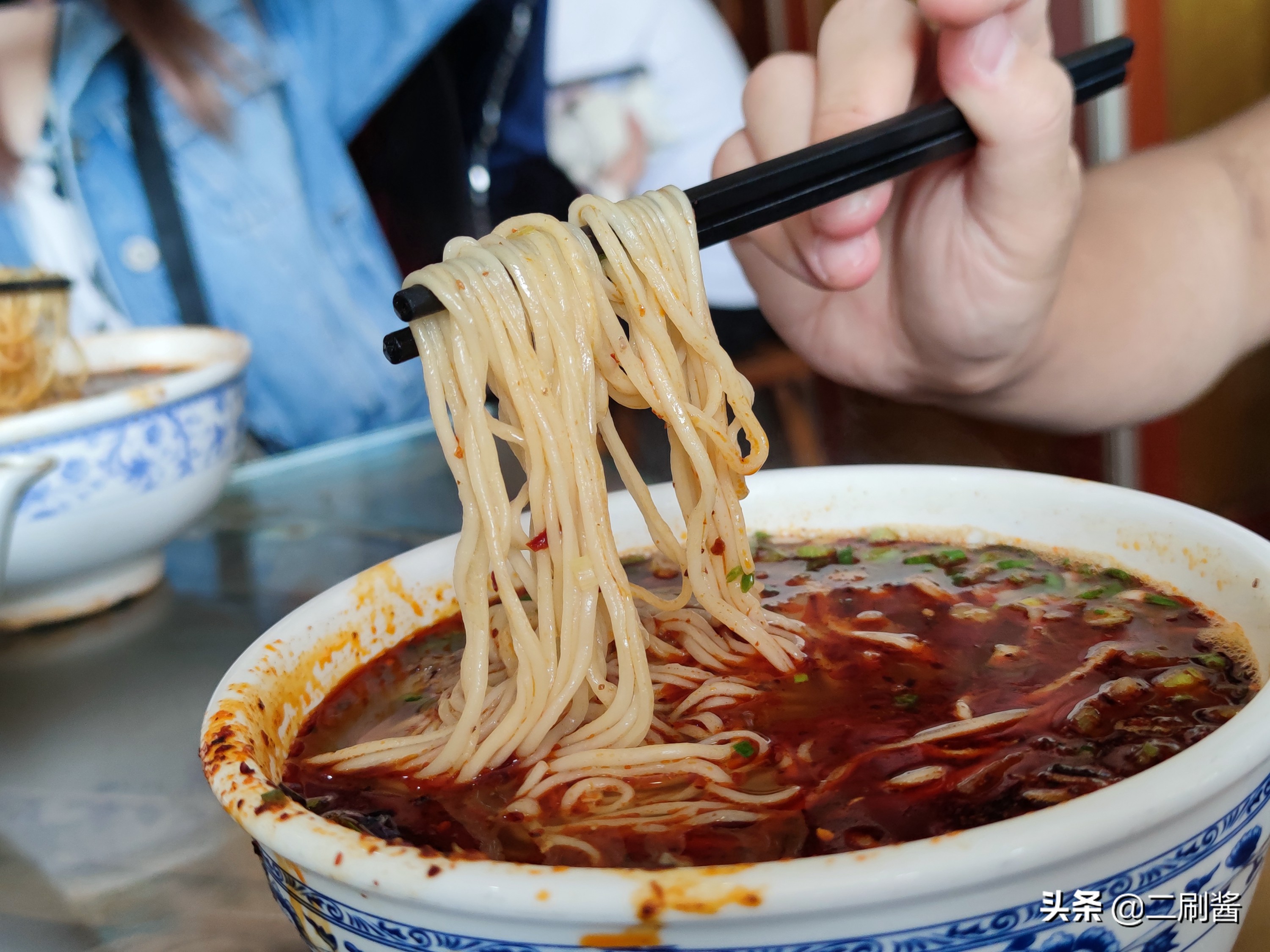 兰州旅游打卡第一站中山桥,去兰州旅游必吃的美食