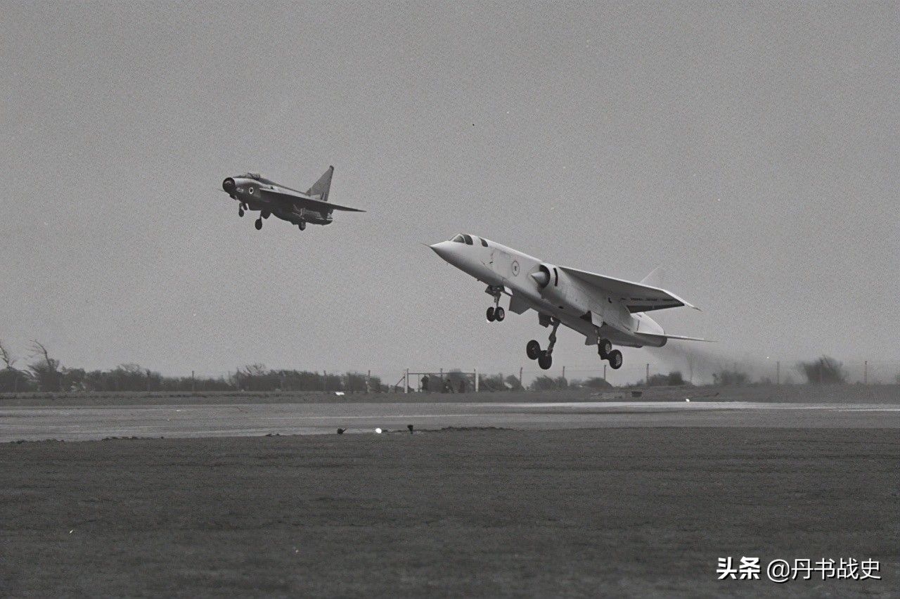 英国轰炸机型号一览表,英国中程轰炸机