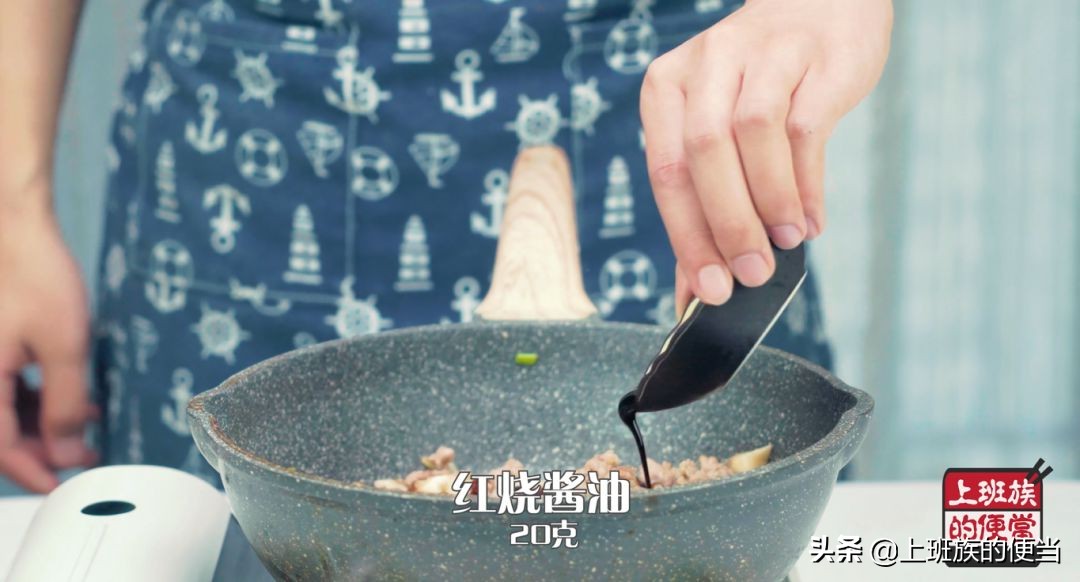 水蒸蛋怎么蒸得又嫩又滑,水蒸蛋加几倍水