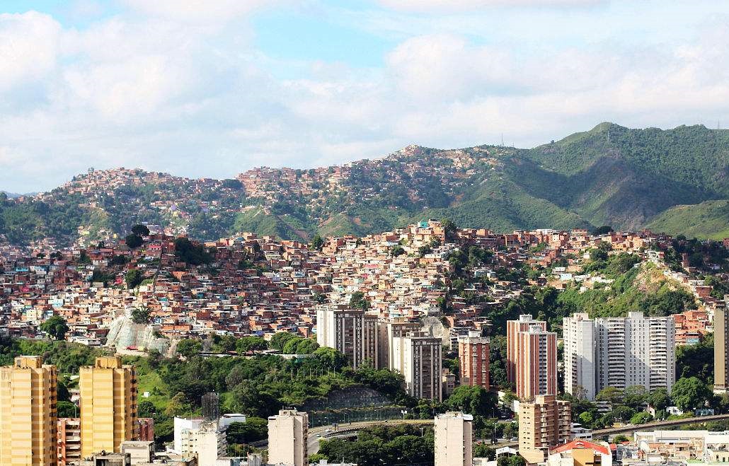 巴西是拉丁美洲人口最多的国家吗,南美洲人口最多的国家