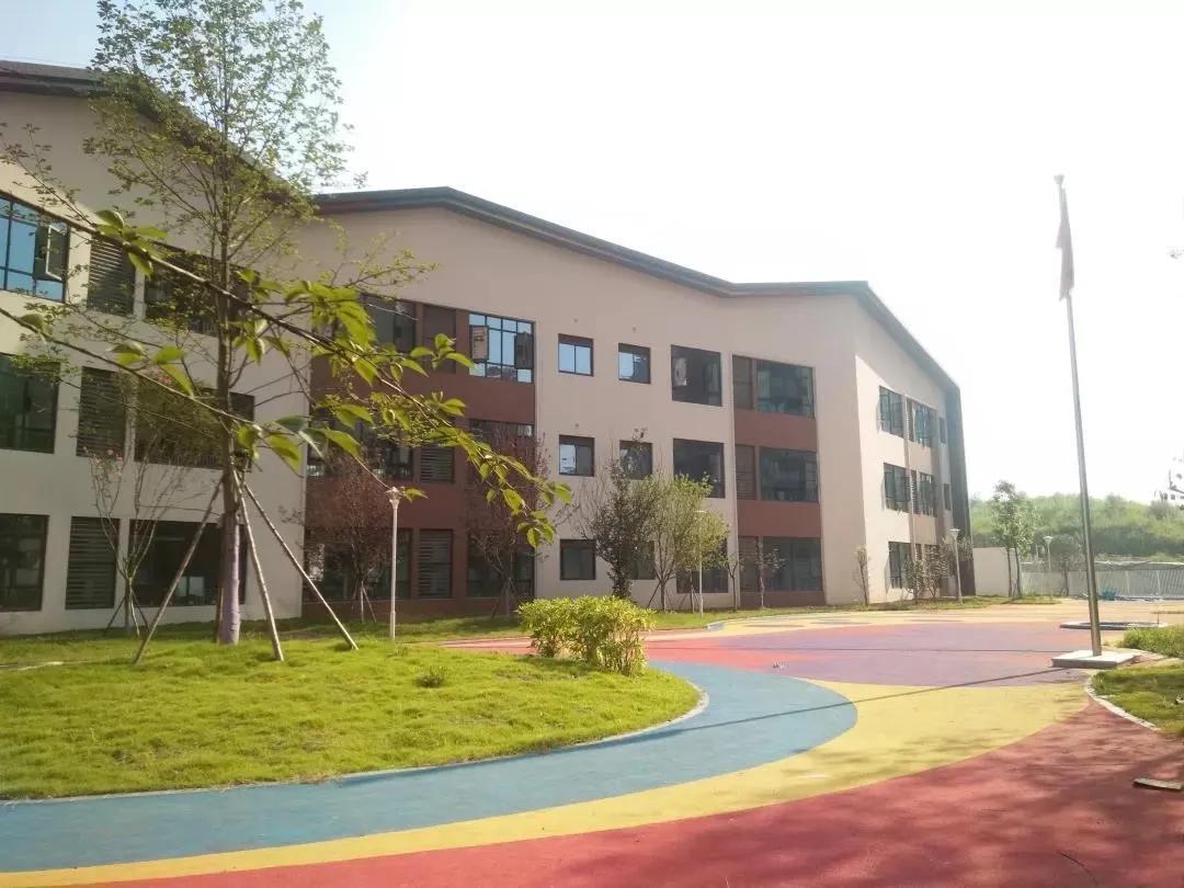 成都摇号摇到了有几次放弃机会,成都摇号的房子会烂尾吗