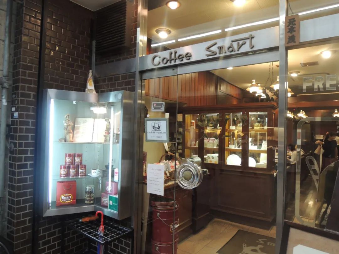 宸℃父鏃ユ湰,鏃ユ湰浜兘宸℃父