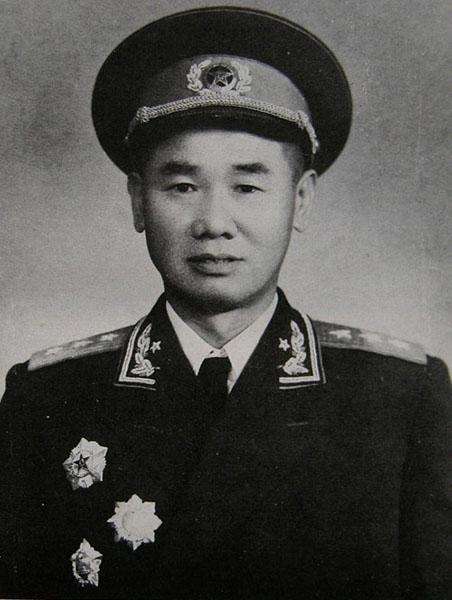 60年代部队军衔等级和职位,五六十年代军队军衔与行政级别