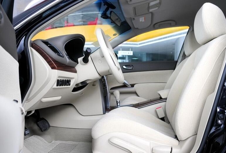 14.98万的日产天籁可以买吗,09年上牌日产天籁2.5能卖多少钱