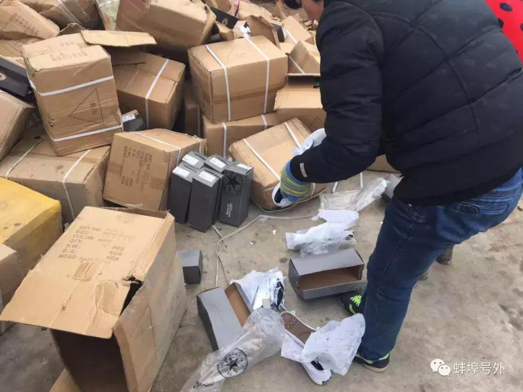 万斯匡威鞋视频,万斯鞋匡威