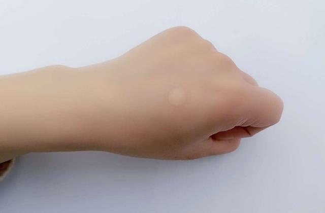 诺伊维尔精华水,诺伊维尔化妆品