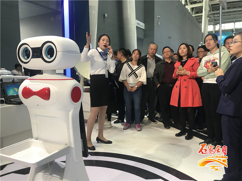 机器人亮相正定博览会,数博会机器人2019