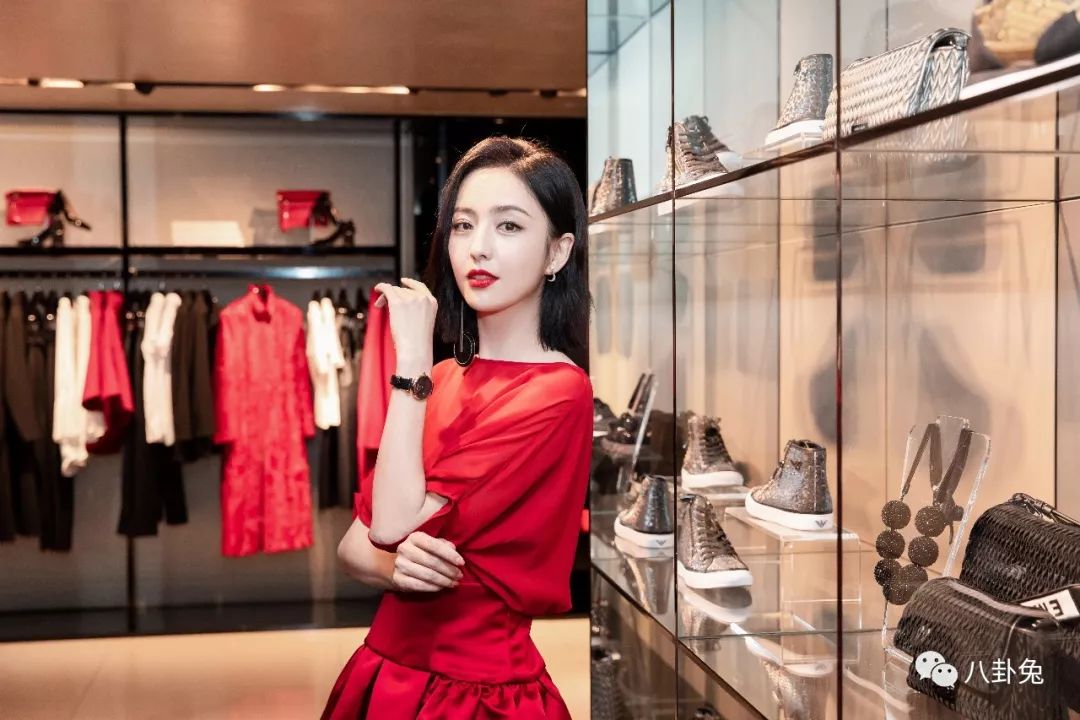 300多的阿玛尼满天星,300块阿玛尼满天星