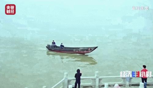 他被迫吞下72粒*洛因海**胶囊！突然，*品毒**破裂……