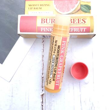 依露唇膏,秋冬好用曼秀雷敦润唇膏