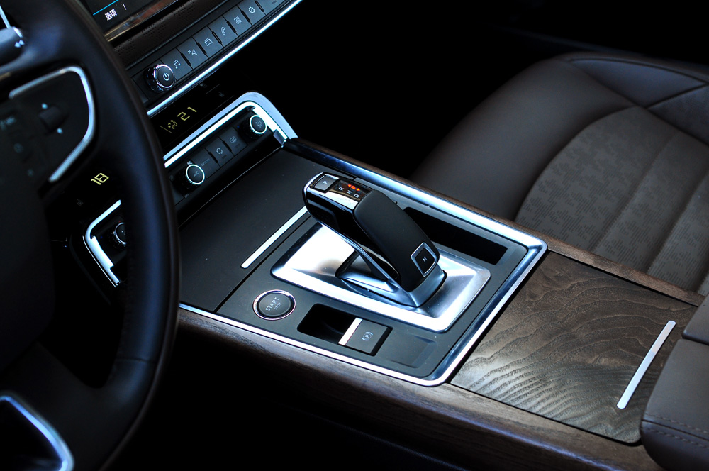 新款雪铁龙c6真实的驾驶感受,第二次偶遇