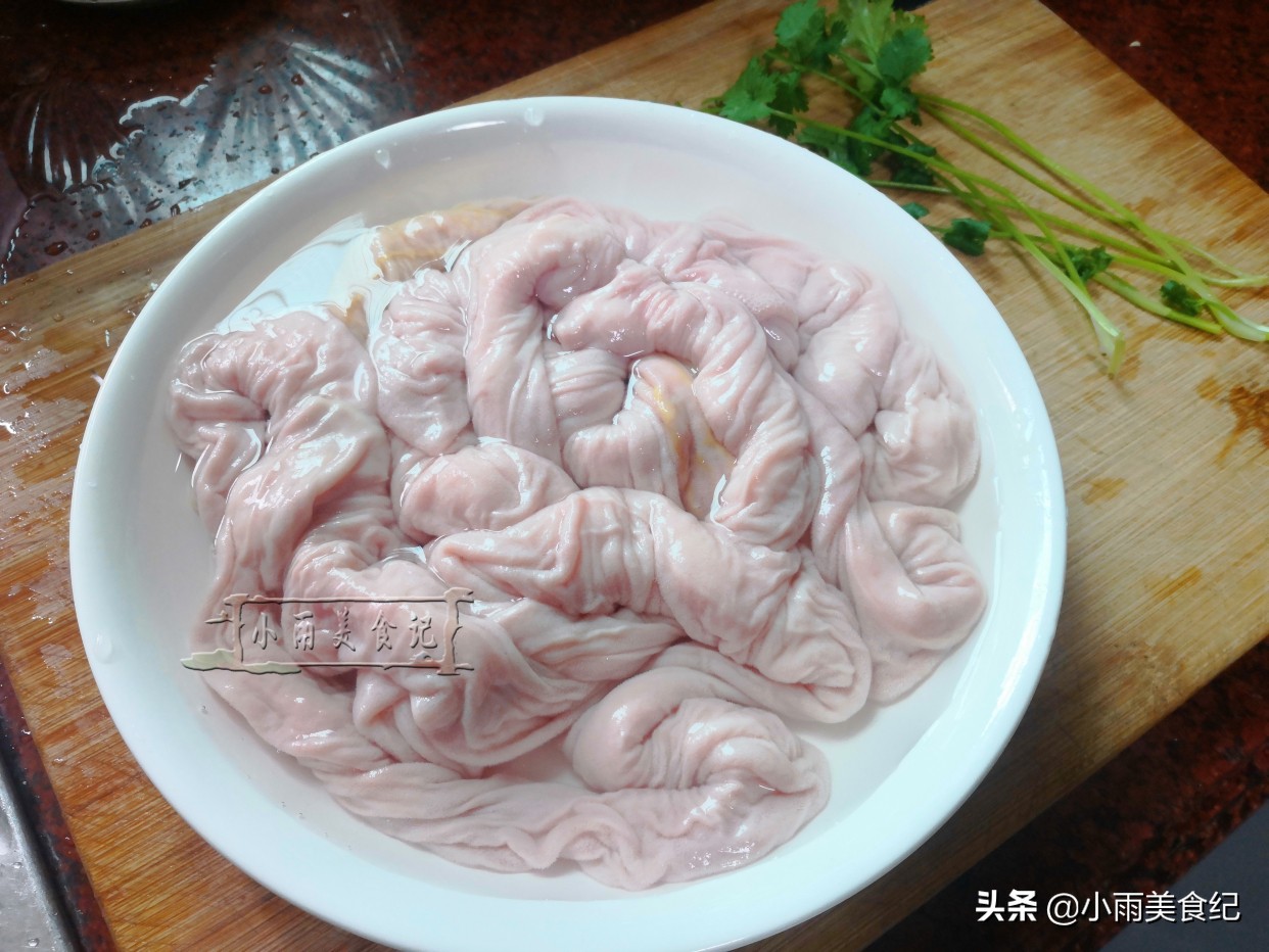 小肠怎么洗才没有怪味,小肠怎么洗才干净简单