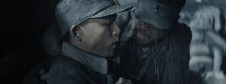 全程高能，开播17分钟不敢走神1秒，这部B级片把他拍活了